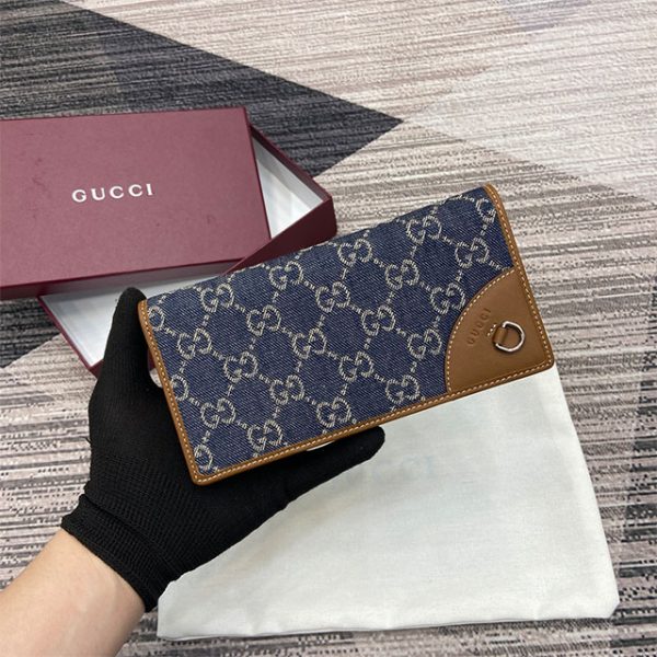 GUCCI GG Emblem continental wallet 821802 #3