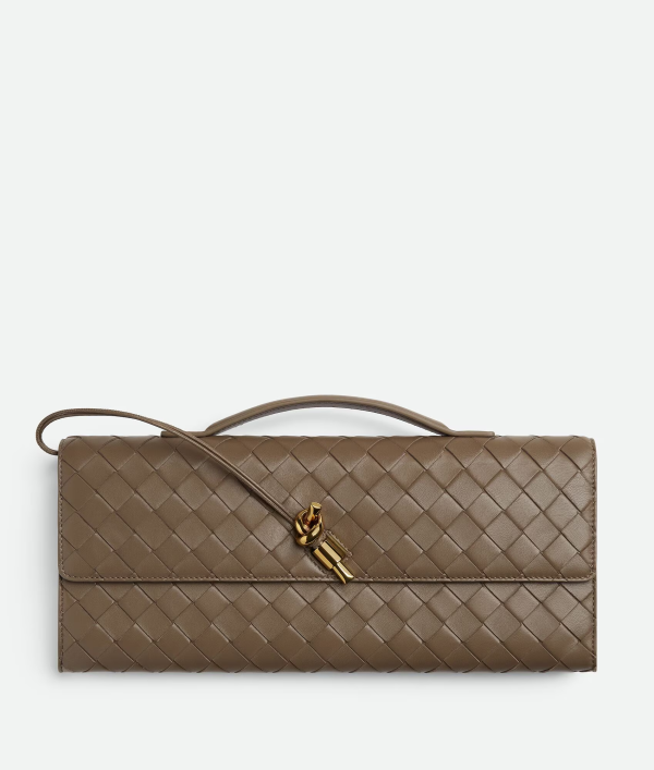 BOTTEGA VENETA Andiamo Clutch 9
