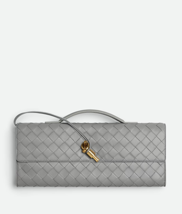 BOTTEGA VENETA Andiamo Clutch 8