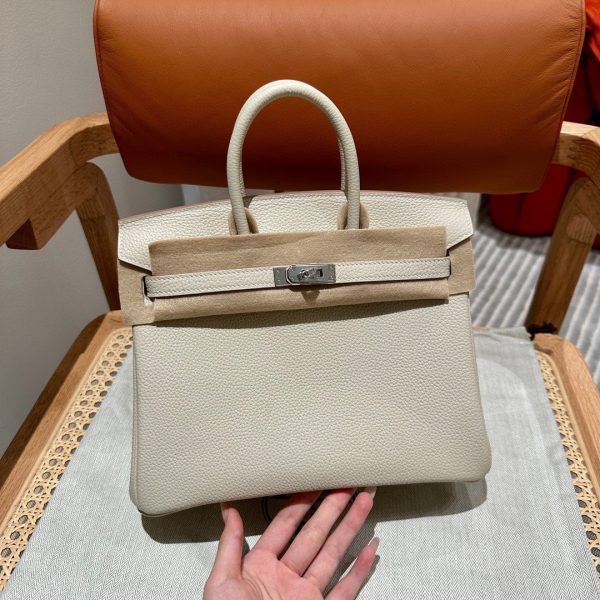 Hermès Birkin 25 Craie Togo Palladium Hardware 1
