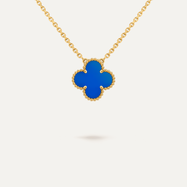 Van Cleef & Arpels Vintage Alhambra pendant 5