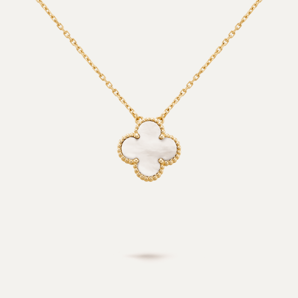 Van Cleef & Arpels Vintage Alhambra pendant 6