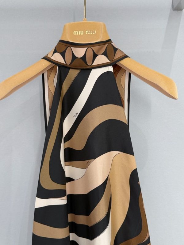 PUCCI brown black swirl asymmetric hem blouse
